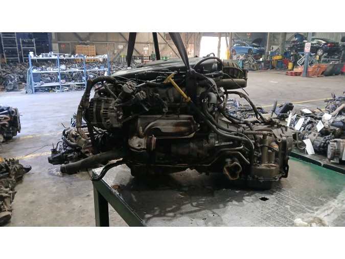 MOTOR CON ACCESORIOS Y CAJA DE CAMBIOS CHRYSLER 300M 1999