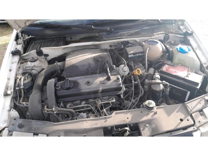 Radiador motor VOLKSWAGEN POLO 1996