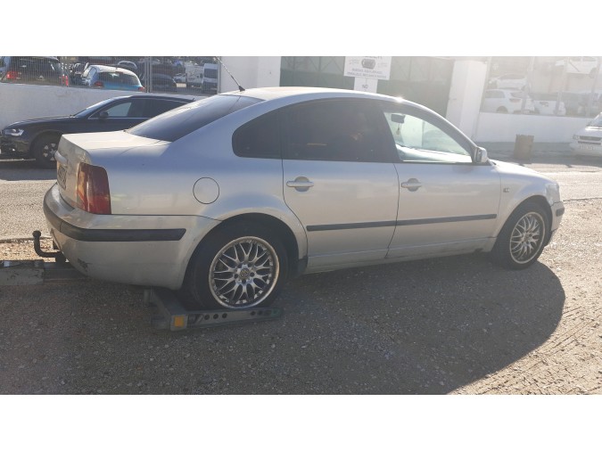 Intercooler VOLKSWAGEN PASSAT 1999