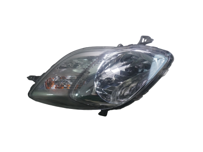 FARO DERECHO TOYOTA YARIS 2010
