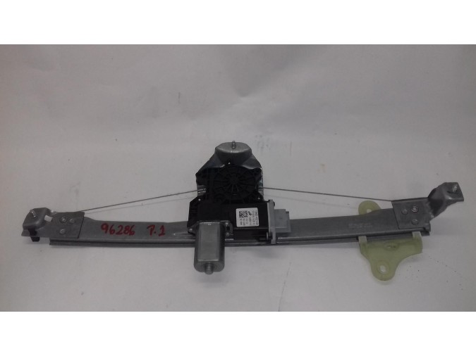 ELEVALUNAS DELANTERO IZQUIERDO TOYOTA CAPTUR 2016