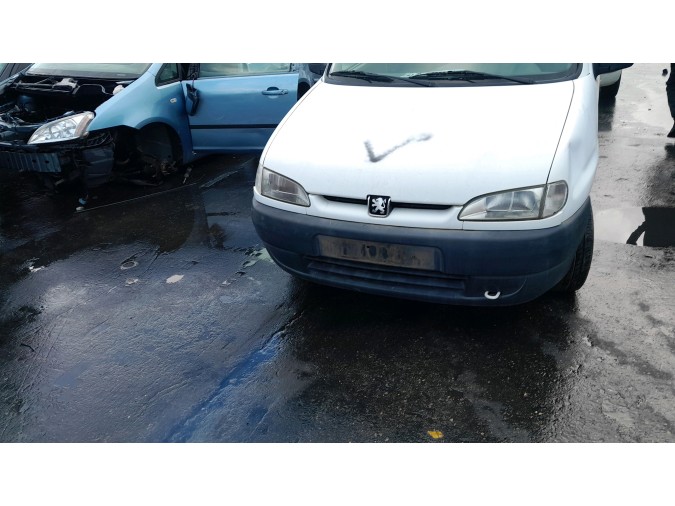 Autorradio PEUGEOT PART FG. 190 1.9D 2001