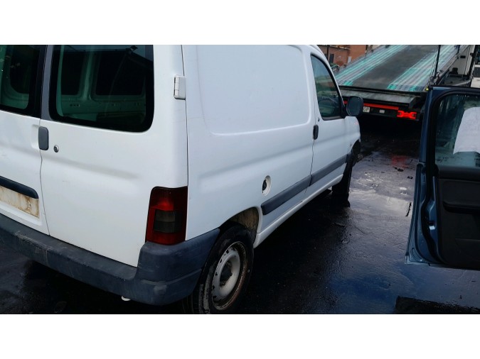 ELEVALUNAS DELANTERO DERECHO PEUGEOT PART FG. 190 1.9D 2001