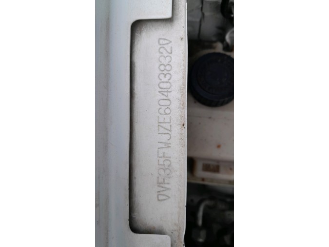 Autorradio PEUGEOT PARTNER 2002
