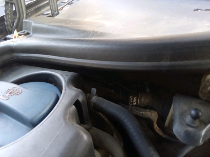 PUERTA DELANTERA DERECHA VOLKSWAGEN TOUAREG 2004