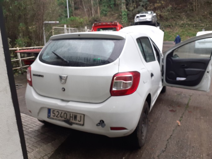 PUERTA TRASERA DERECHA DACIA SANDERO 2014