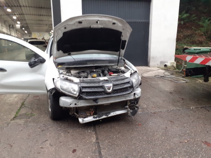 ELEVALUNAS DELANTERO DERECHO DACIA SANDERO 2014