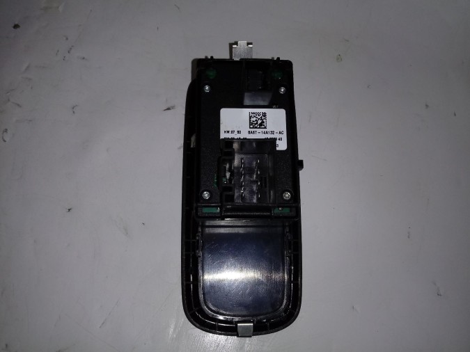 MANDO ELEVALUNAS DELANTERO IZQUIERDO FORD FIESTA 2010