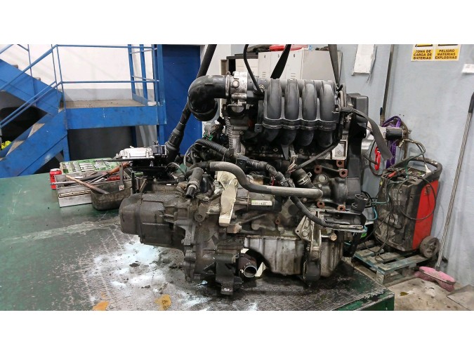 MOTOR CON ACCESORIOS Y CAJA DE CAMBIOS PEUGEOT 307 2002