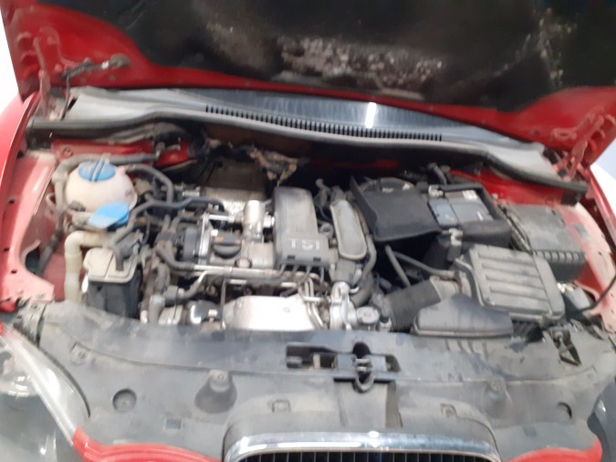 Enganche cinturón trasero central SEAT LEON 2012