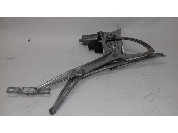 ELEVALUNAS DELANTERO DERECHO OPEL ASTRA 2004