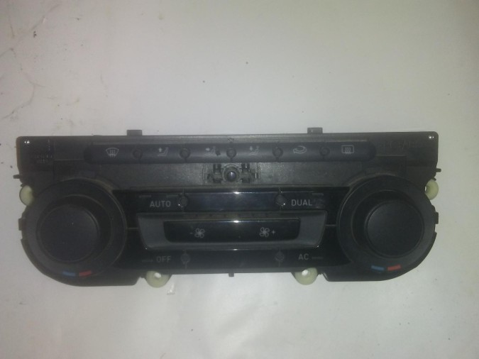 MANDO CALEFACCIÓN SEAT LEON 2010