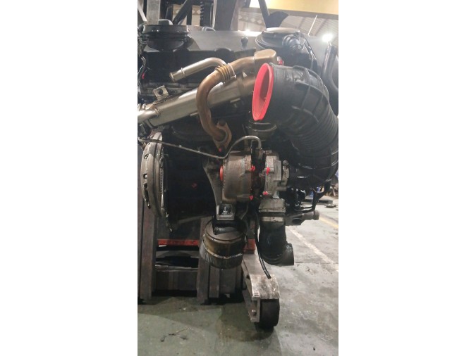 MOTOR CON ACCESORIOS Y CAJA DE CAMBIOS AUDI A4 2006