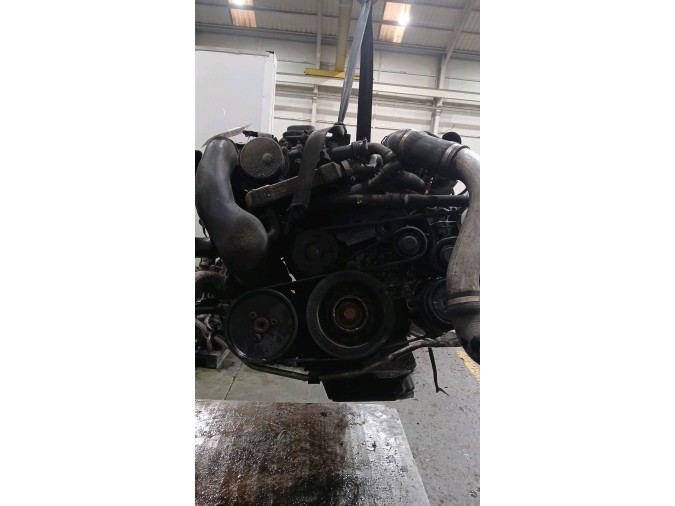 MOTOR CON ACCESORIOS Y CAJA DE CAMBIOS BMW 320D 2006