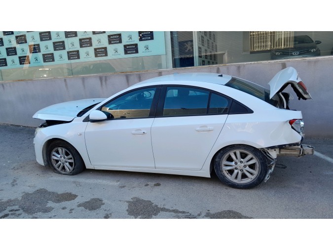MANDO ELEVALUNAS TRASERO DERECHO CHEVROLET CRUZE 2013