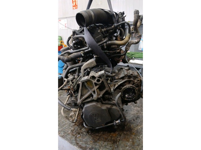 Motor VOLKSWAGEN GOLF 2002