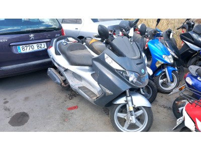 DESPIECE SO PIAGGIO X8 2006