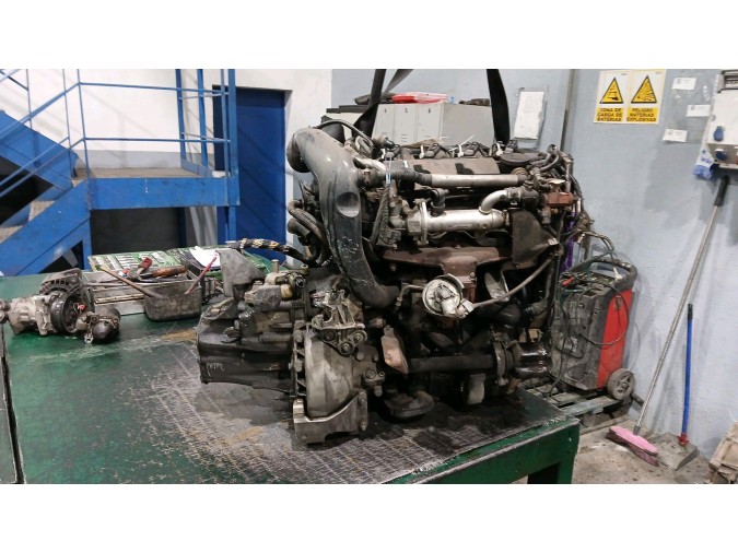 MOTOR CON ACCESORIOS Y CAJA DE CAMBIOS PEUGEOT 407 2005