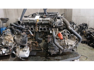 MOTOR CON ACCESORIOS Y CAJA DE CAMBIOS NISSAN PRIMERA 1997