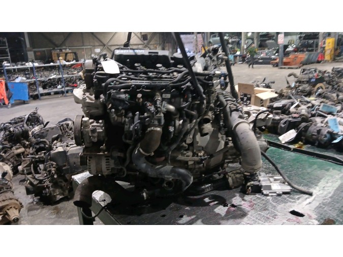 MOTOR CON ACCESORIOS Y CAJA DE CAMBIOS PEUGEOT BOXER 2020