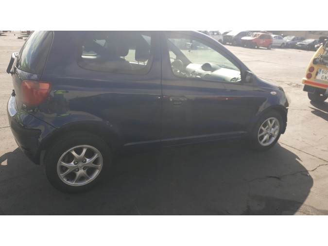 BANDEJA TRASERA TOYOTA YARIS 2004