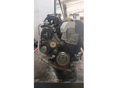 MOTOR CON ACCESORIOS Y CAJA DE CAMBIOS FIAT STILO 2006
