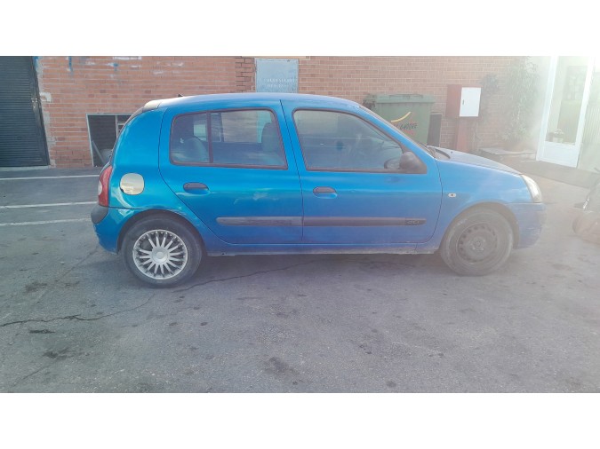 Radiador motor RENAULT CLIO 2003