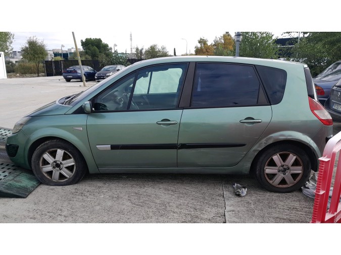 FARO ANTINIEBLA DELANTERO RENAULT MÉGANE SCÉNIC 2004