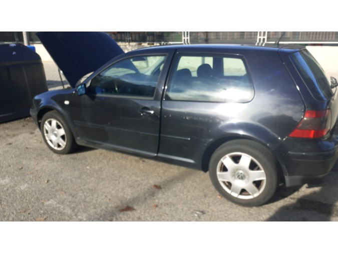 Intercooler VOLKSWAGEN GOLF 2000