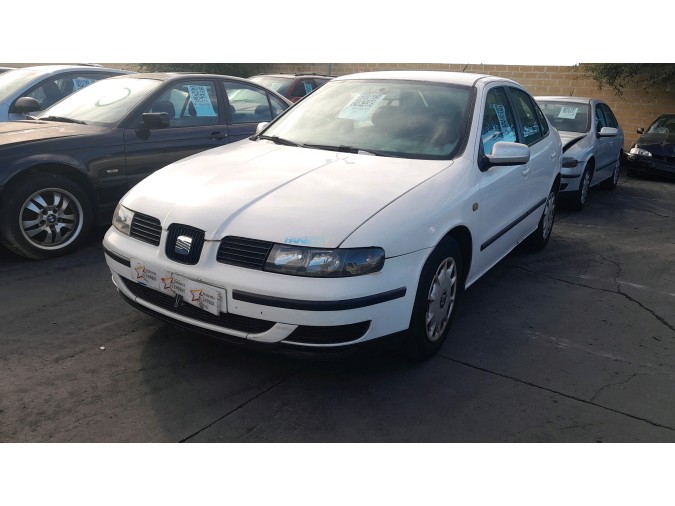 MANDO ELEVALUNAS DELANTERO DERECHO SEAT TOLEDO 1999
