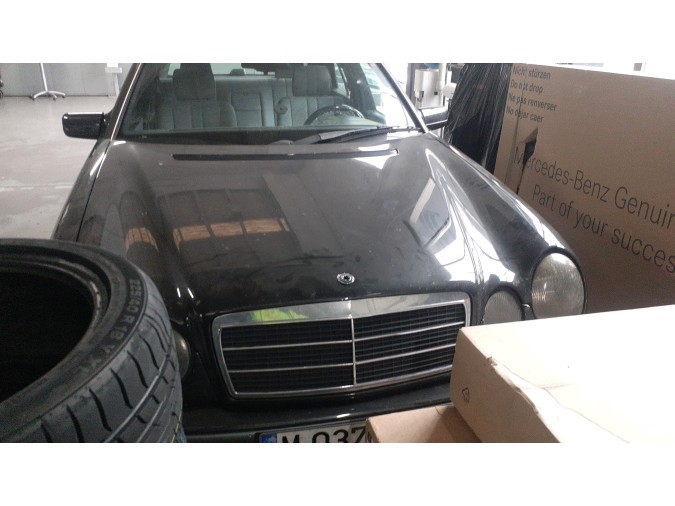 ELEVALUNAS DELANTERO IZQUIERDO MERCEDES E 280 1999