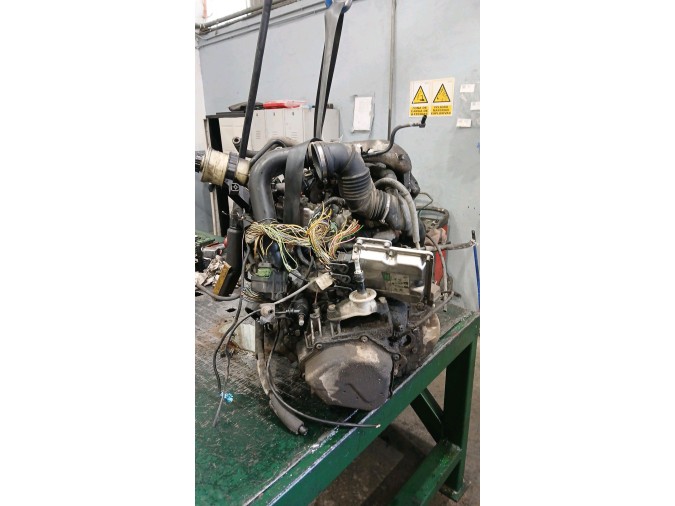 Motor PEUGEOT EXPERT 2003
