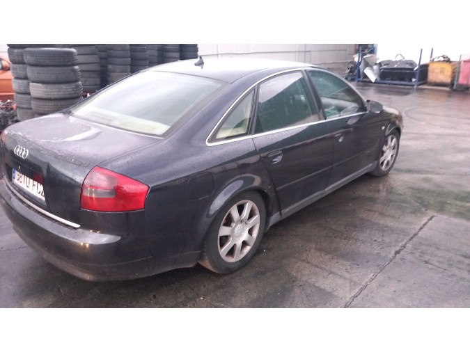 PUERTA TRASERA DERECHA AUDI A6 2002