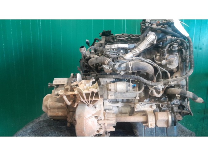 MOTOR CON ACCESORIOS Y CAJA DE CAMBIOS PEUGEOT 208 2015
