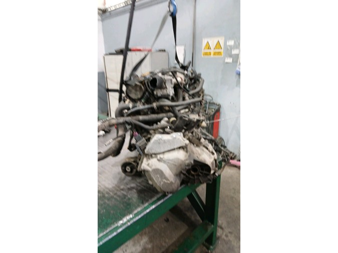 MOTOR CON ACCESORIOS Y CAJA DE CAMBIOS SAAB 9-3 2006