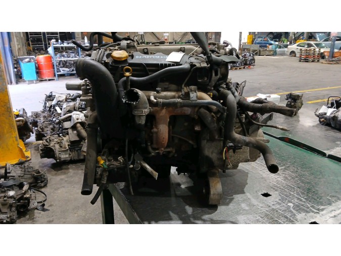MOTOR CON ACCESORIOS Y CAJA DE CAMBIOS SAAB 9-3 2006