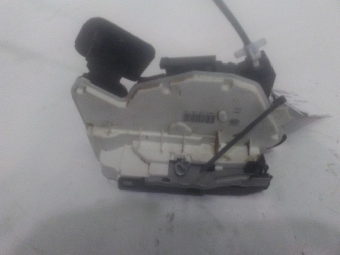 CERRADURA PUERTA DELANTERA DERECHA VOLKSWAGEN POLO 2015