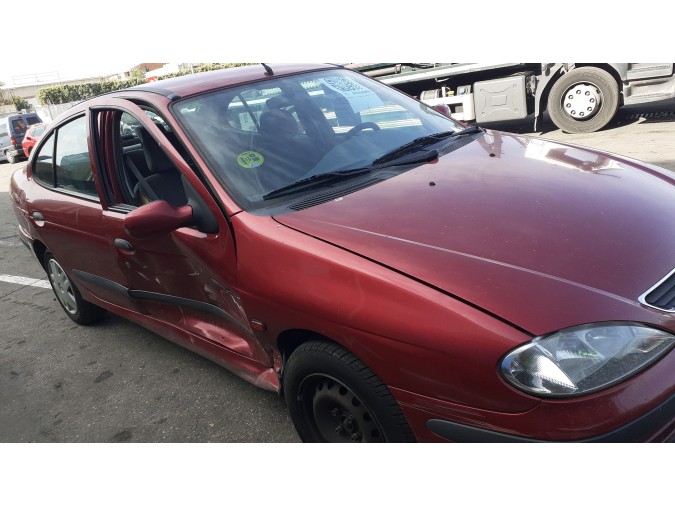 ELEVALUNAS DELANTERO DERECHO RENAULT MÉGANE CLASSIC 2001