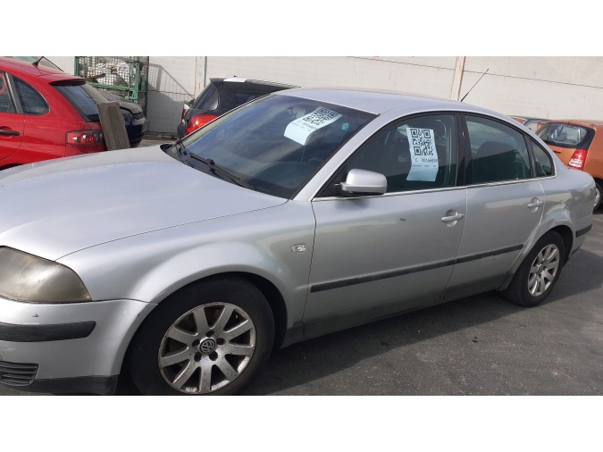 Cuadro instrumentos VOLKSWAGEN PASSAT 2002