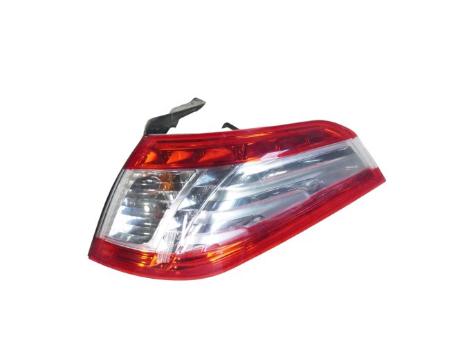 PILOTO TRASERO DERECHO EXTERIOR PEUGEOT 508 2015