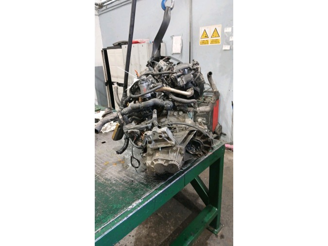 Motor VOLKSWAGEN GOLF 2004