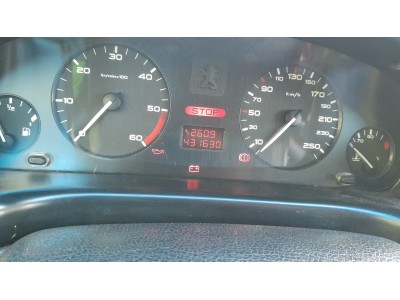 PILOTO TRASERO DERECHO PEUGEOT 406 1999