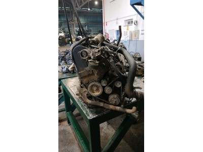 MOTOR CON ACCESORIOS Y CAJA DE CAMBIOS CITROEN JUMPY 1999