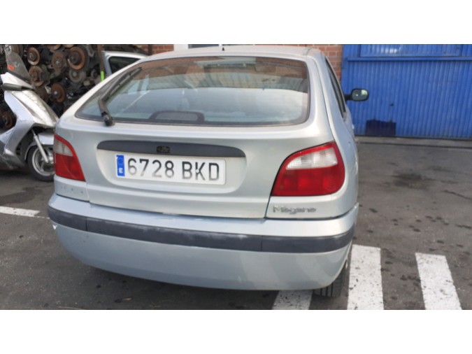 Autorradio RENAULT MÉGANE 2001