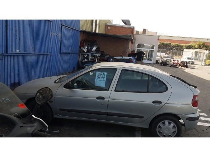 ELEVALUNAS DELANTERO DERECHO RENAULT MÉGANE 2001