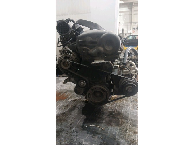 MOTOR CON ACCESORIOS Y CAJA DE CAMBIOS OPEL ZAFIRA
