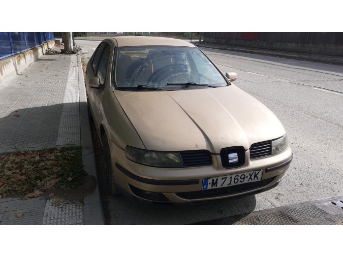 CERRADURA PUERTA TRASERA DERECHA SEAT TOLEDO 1999