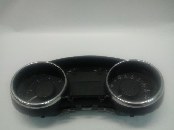 CUADRO INSTRUMENTOS PEUGEOT 5008 2013