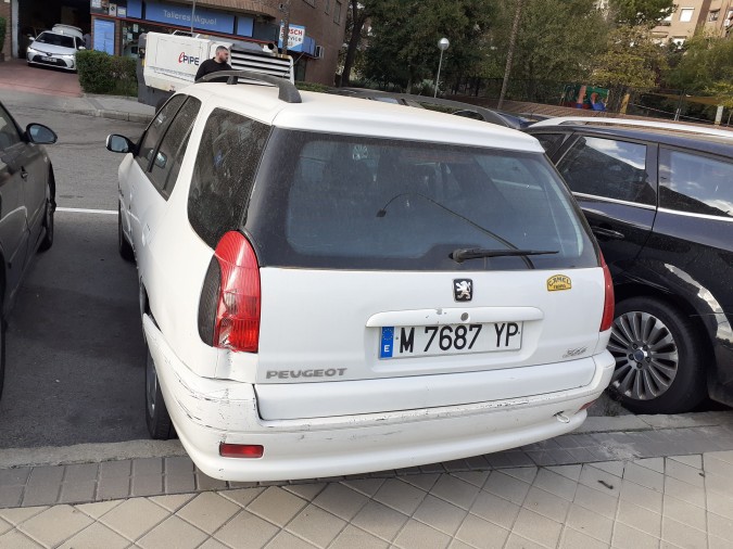 PARAGOLPES DELANTERO PEUGEOT 306 2000