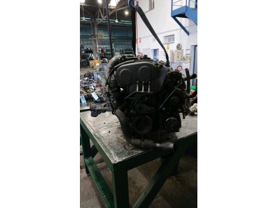 MOTOR CON ACCESORIOS Y CAJA DE CAMBIOS MITSUBISHI OUTLANDER 2008